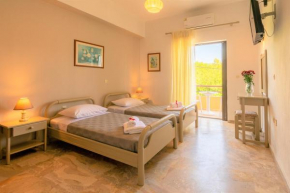 Hermes Apartments & Studios